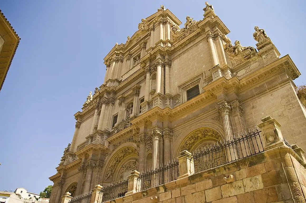 800px Fachada_LC_Patricio 150x150