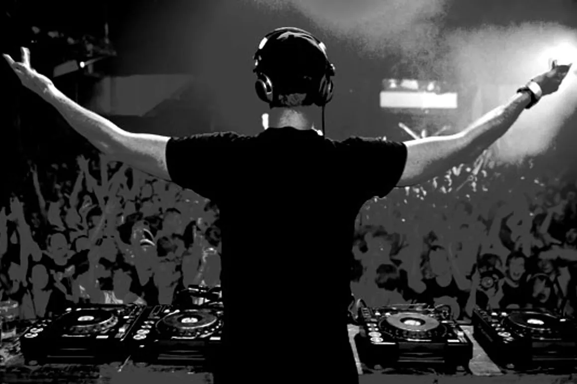 the_warehouse_project 150x150