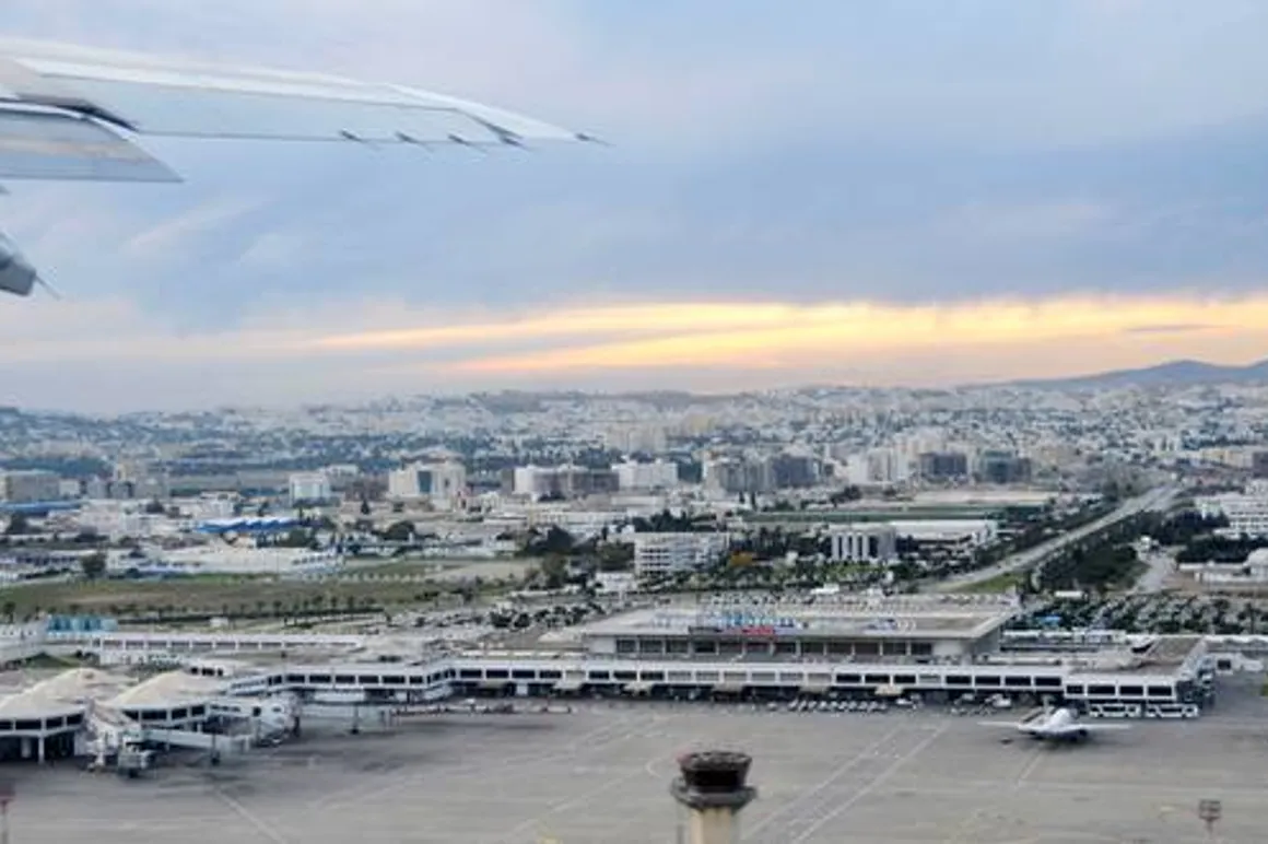 aeropuerto tunez 120x100