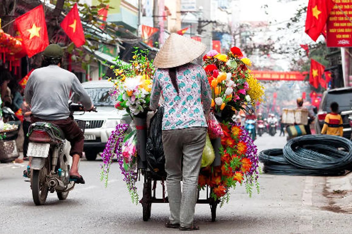 vietnam hanoi 120x100