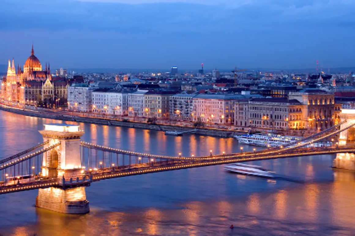 budapest 120x100
