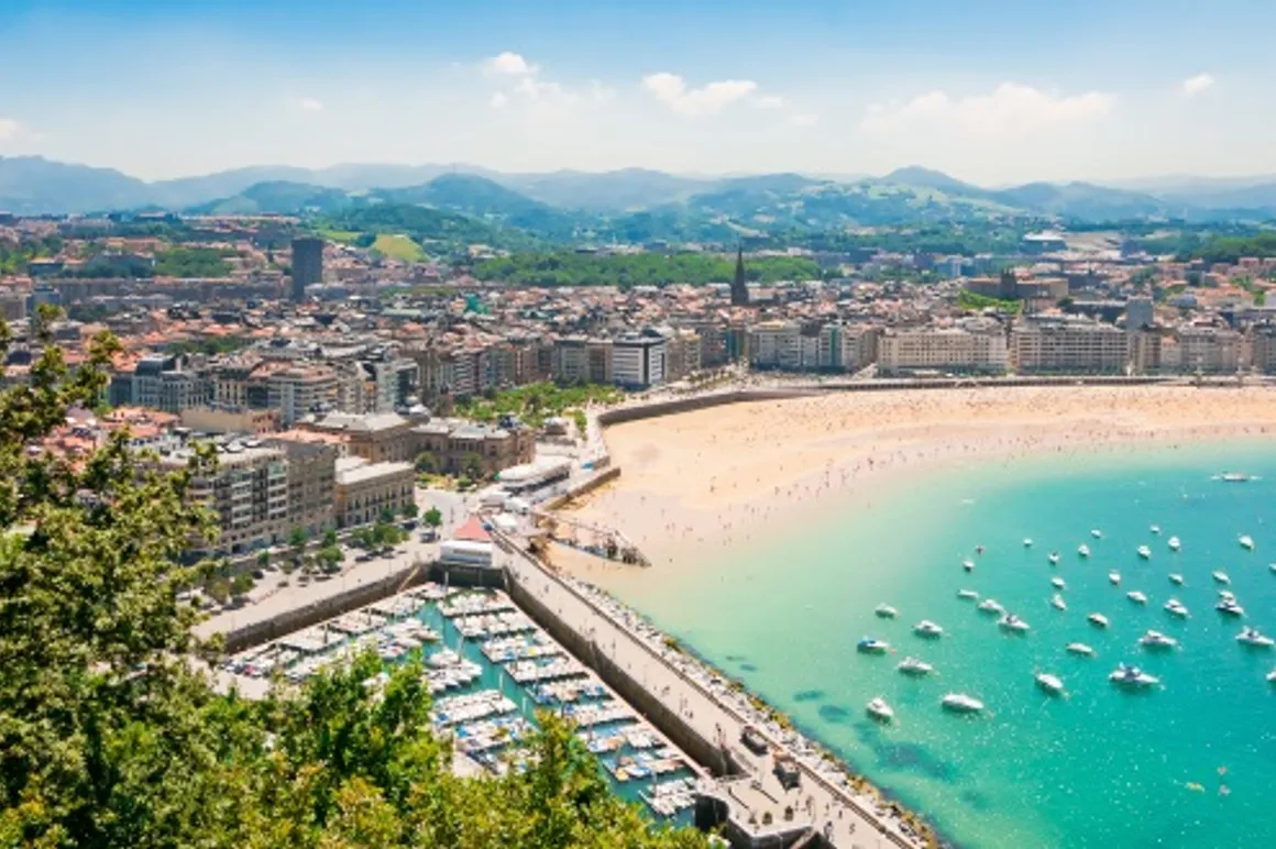 San Sebastian beach Spain 120x100