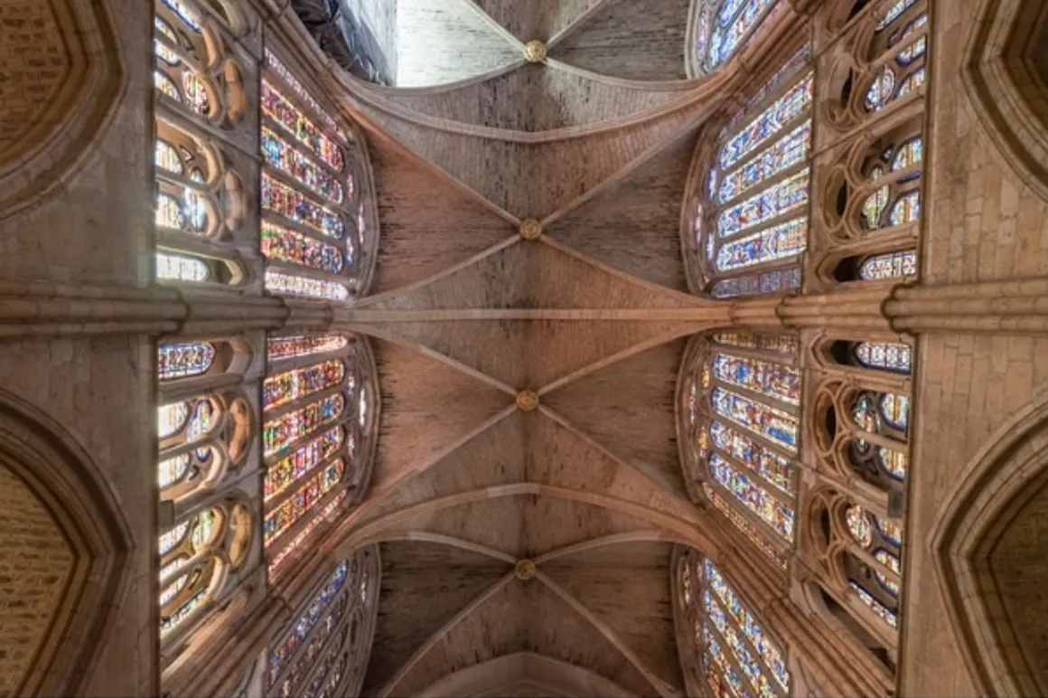 catedral leon interior 150x150