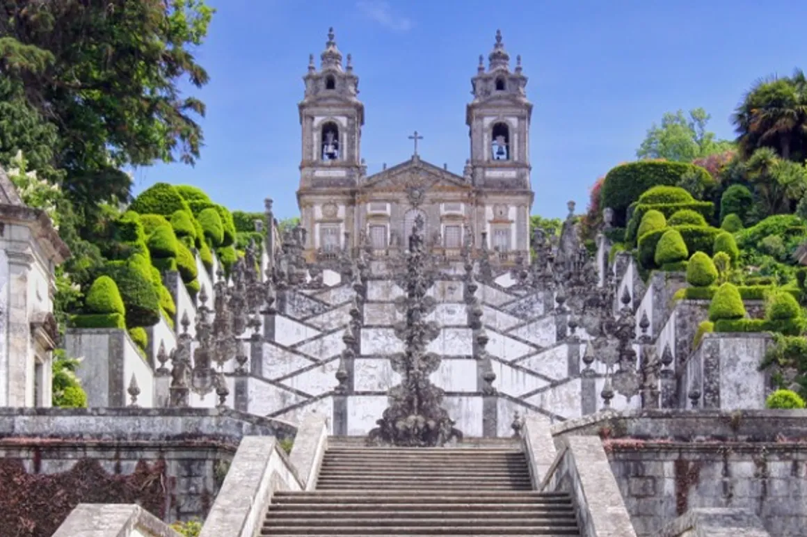way to church of bom jesus in braga portugal picture id178875701 150x150