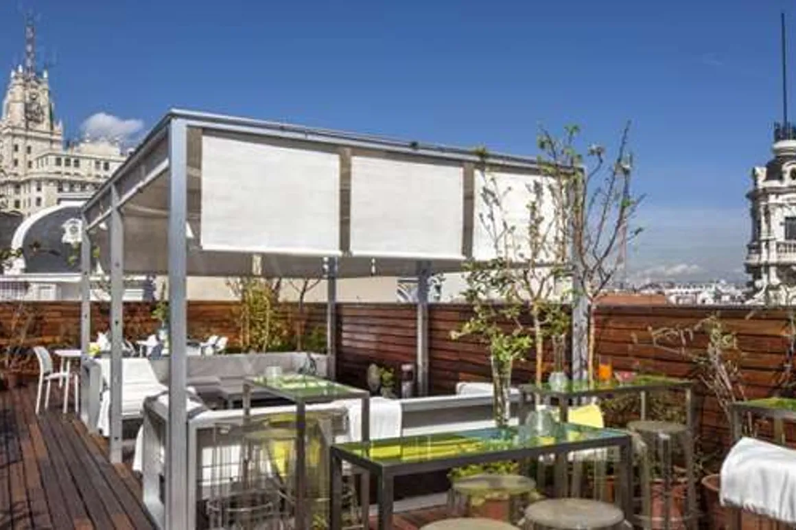 rooftop Madrid 120x100