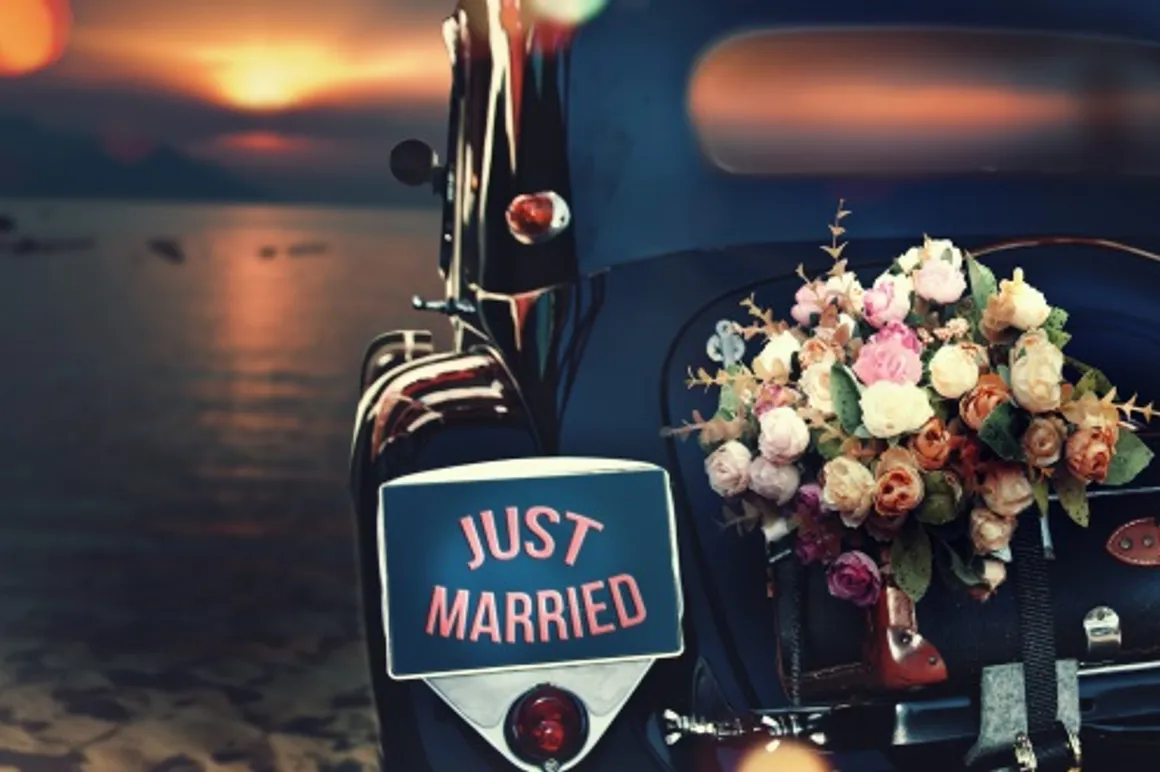 Just married car sea 120x100