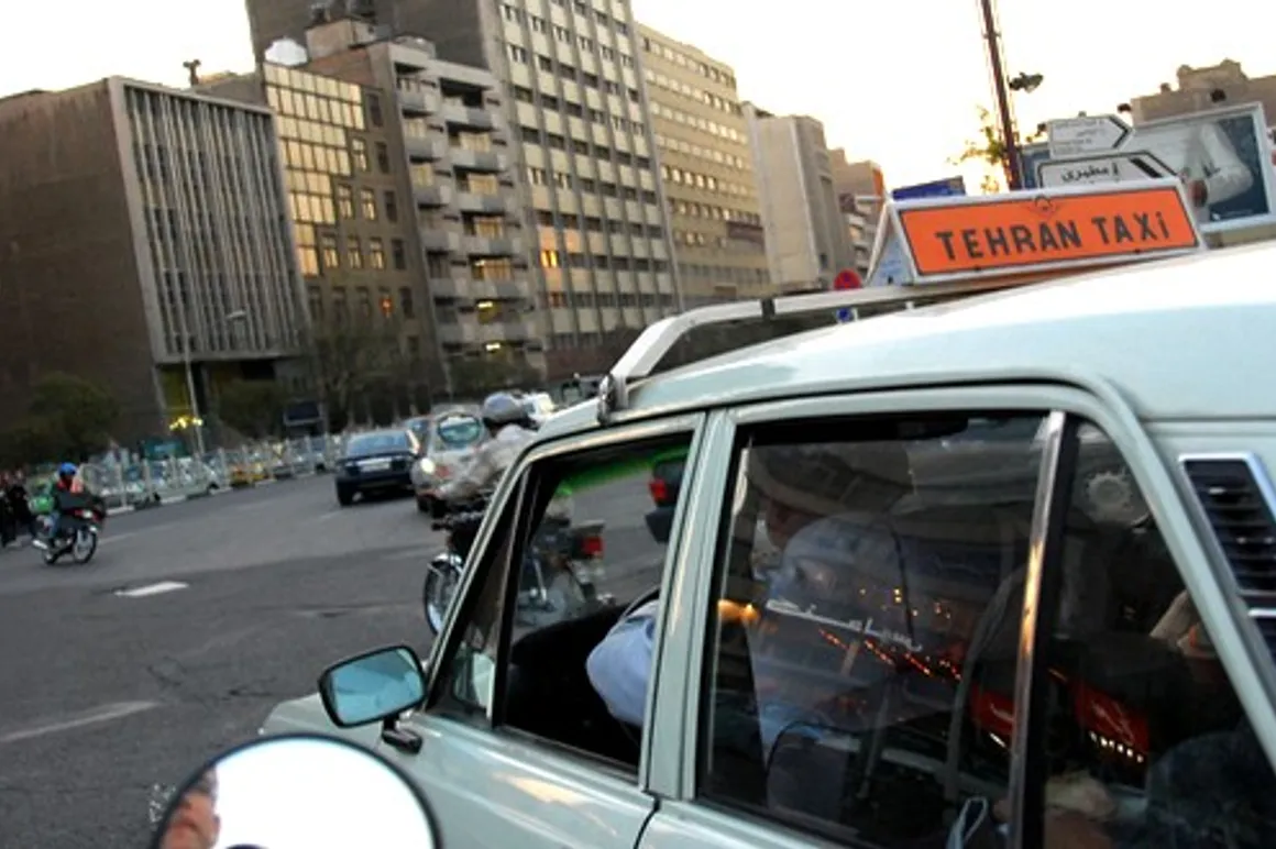 iran taxi 120x100
