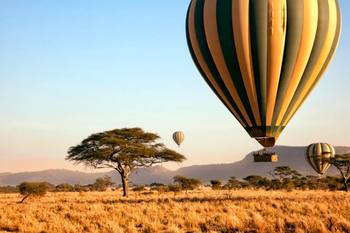 montgolfiere serengeti tanzanie 1200